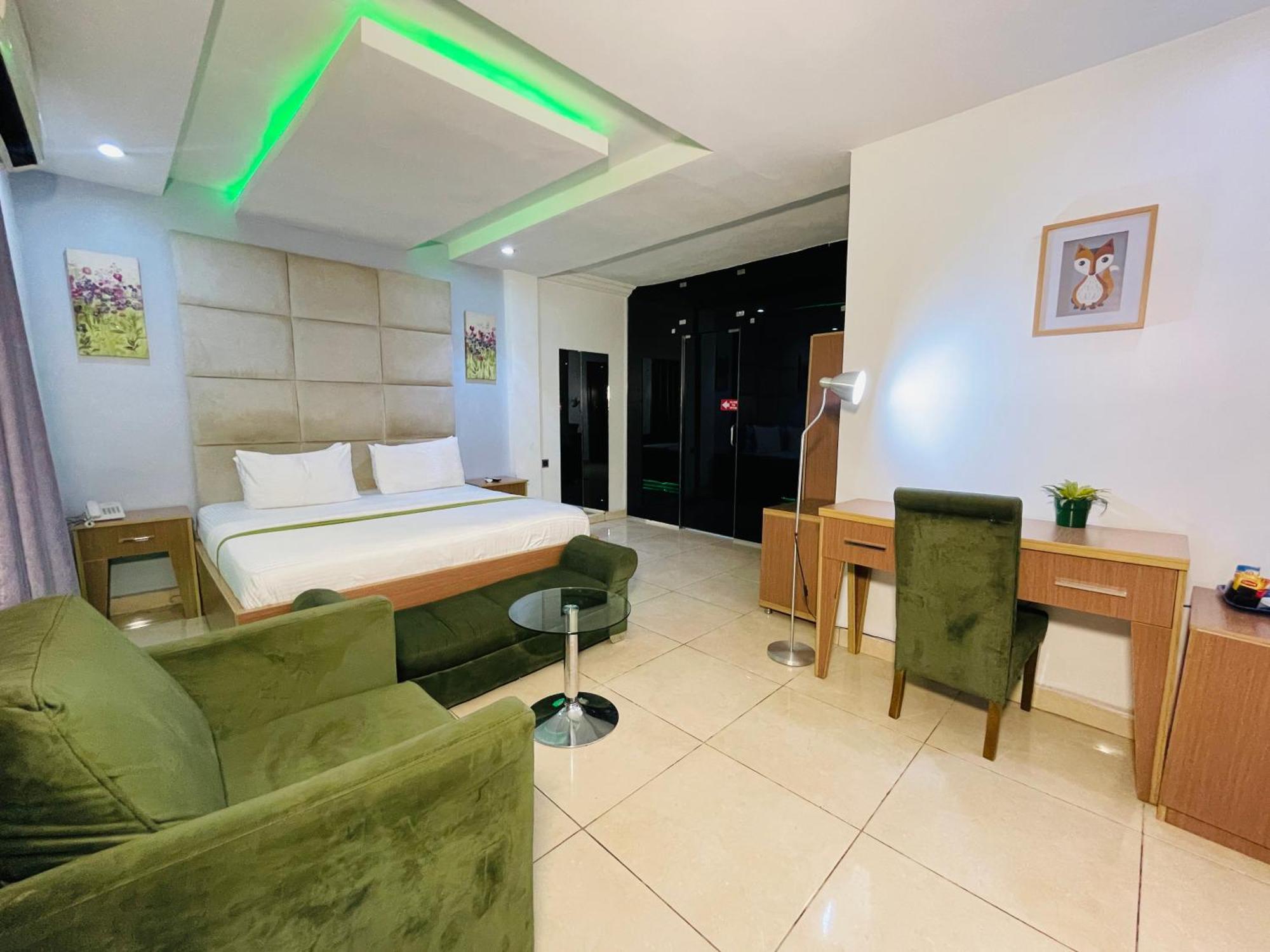 The Tranquil Mews Hotel Abuja Kültér fotó